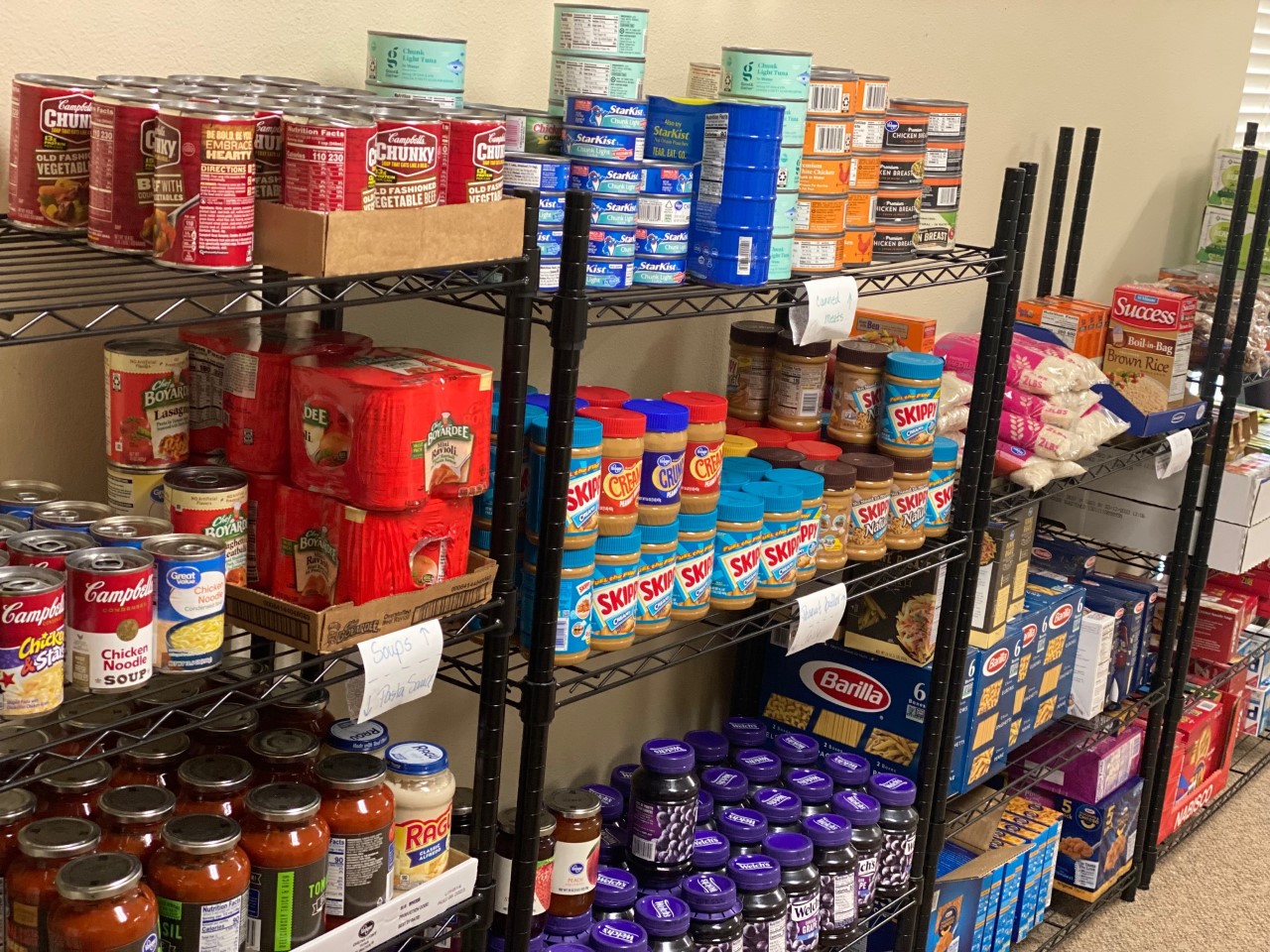 Arlington food pantry